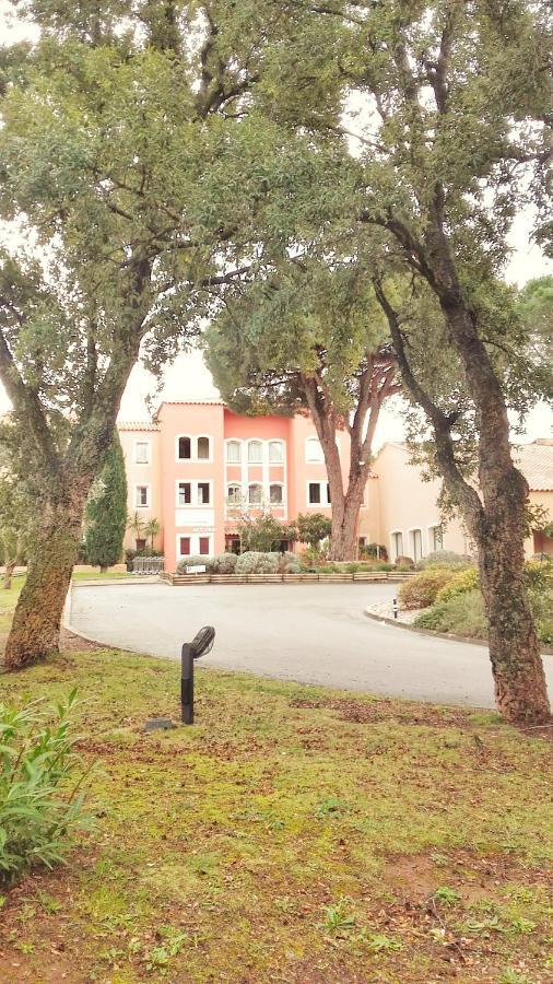 Apartment Golfs De Valescure 9 *